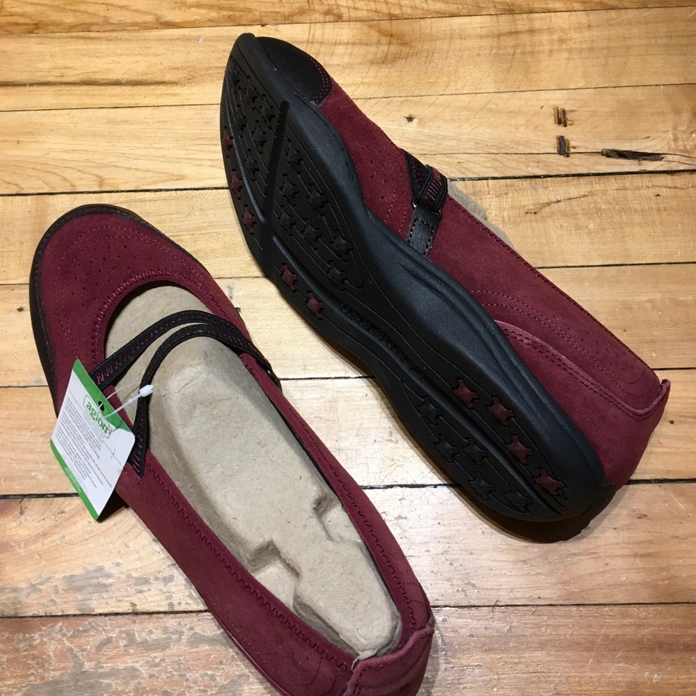 2 Pairs of NWT LANDS' END Mary Jane Shoes Size 11 - Picture 4 of 5